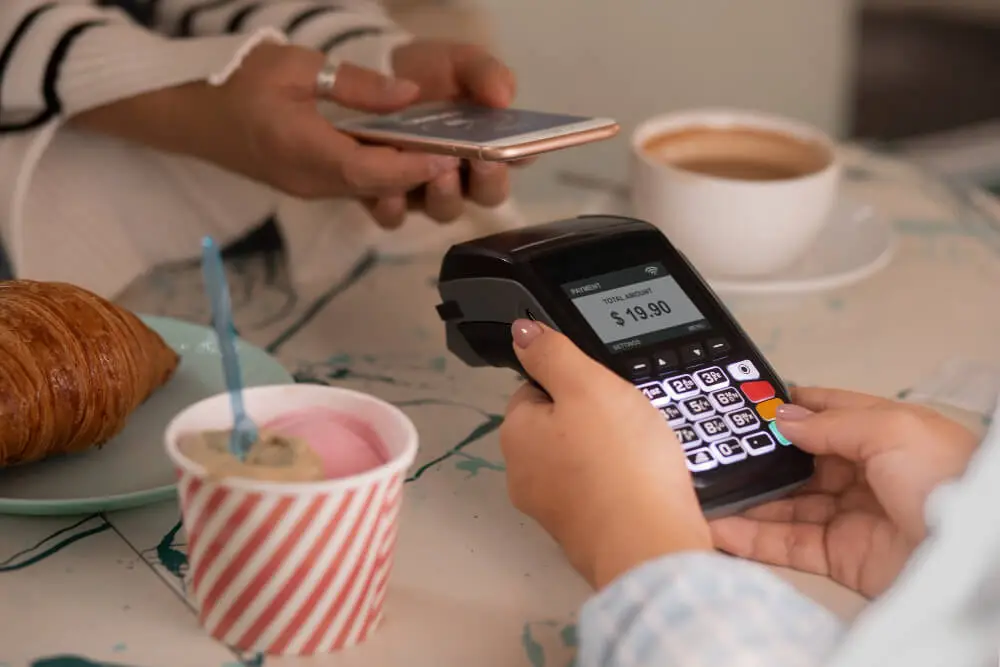 Elevate Your Restaurant Experience With Tap-To-Pay On Iphone